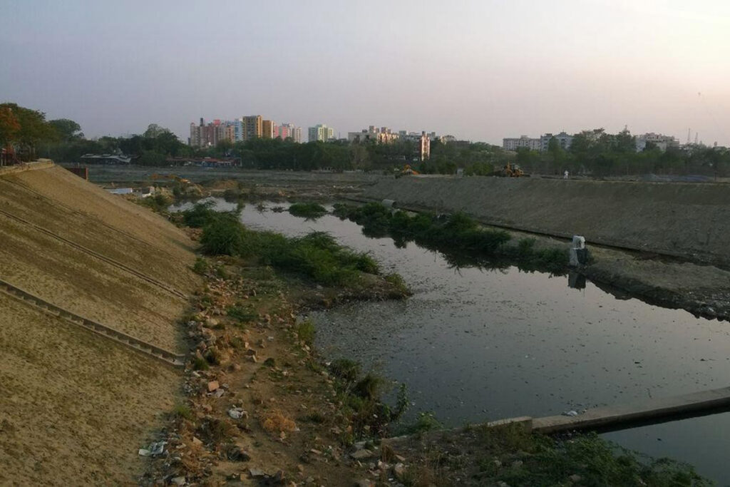 नाले को नदी में बदलने की कवायद